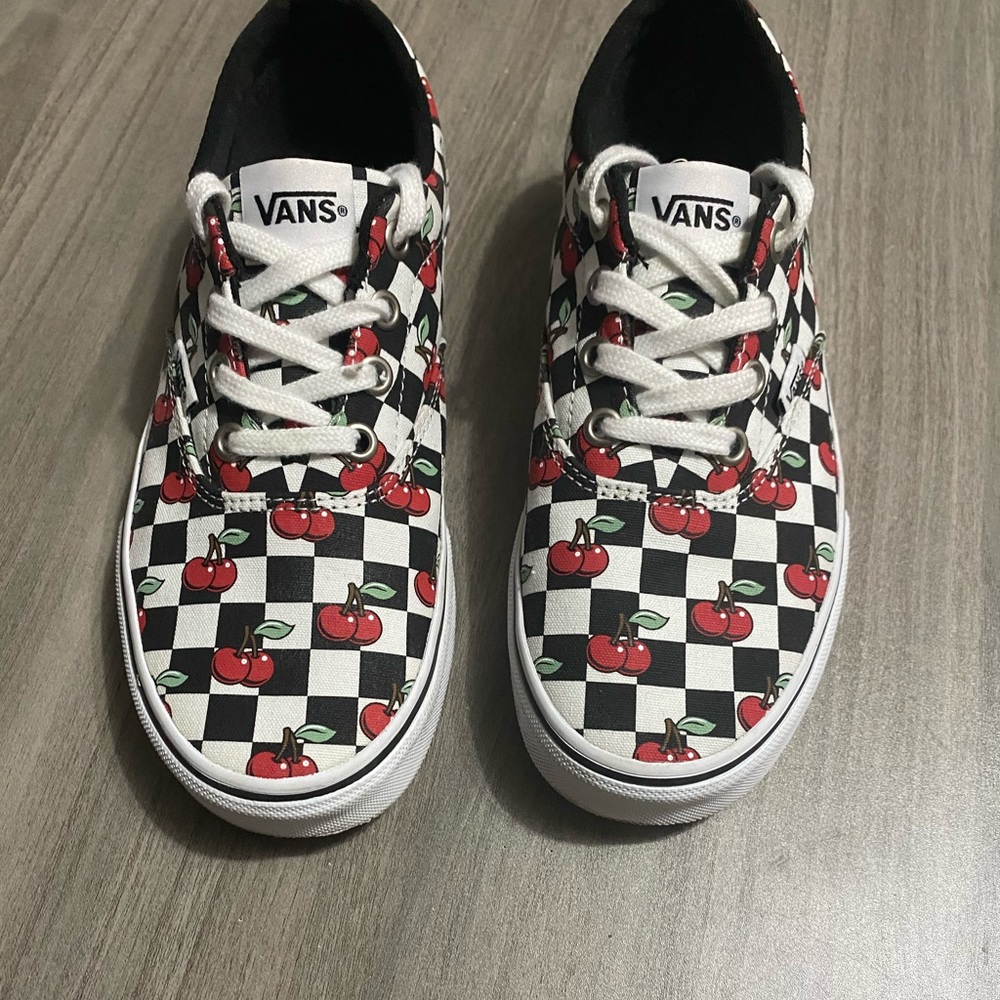 Vans Old Skool Lo Red Cherry Women Sneakers - SZ 6 - Picture 3 of 10